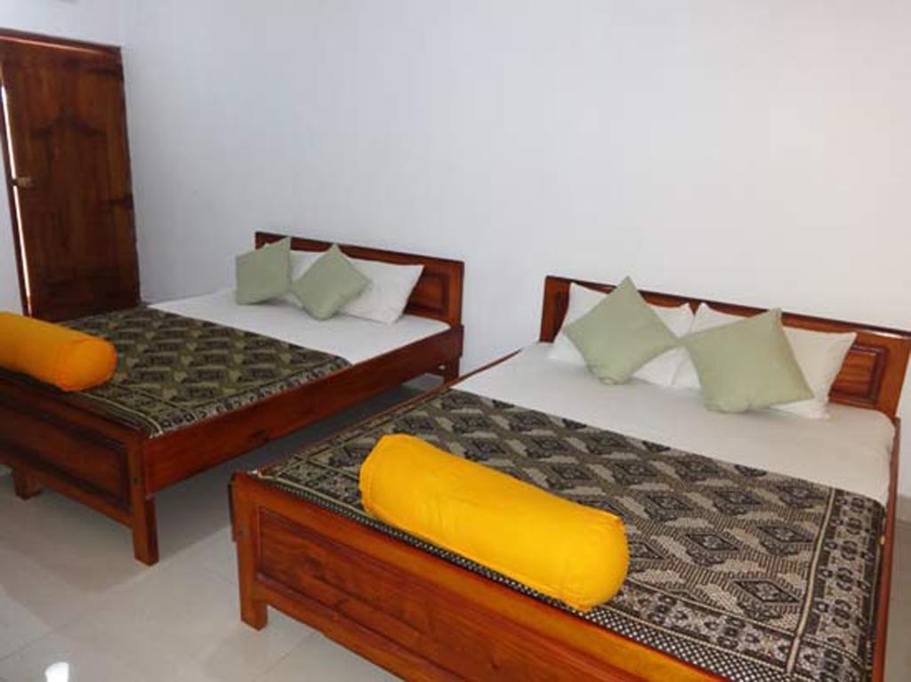 Dutch Bay Beach Cottages Trincomalee Room photo