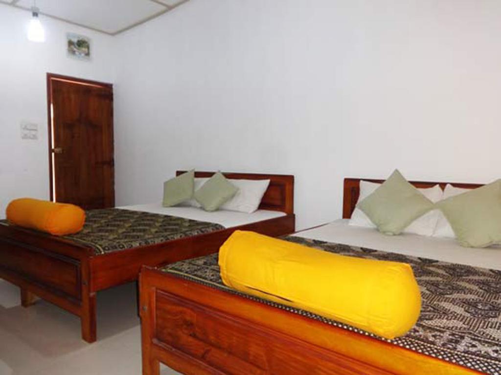 Dutch Bay Beach Cottages Trincomalee Room photo