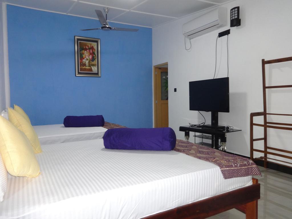 Dutch Bay Beach Cottages Trincomalee Exterior photo