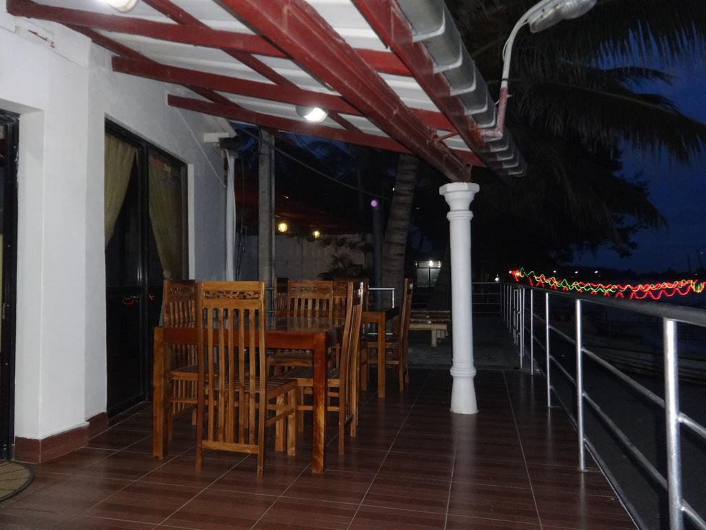 Dutch Bay Beach Cottages Trincomalee Exterior photo